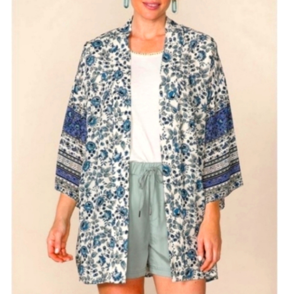 Matilda Jane Good Hart Kimono M/L NWOT